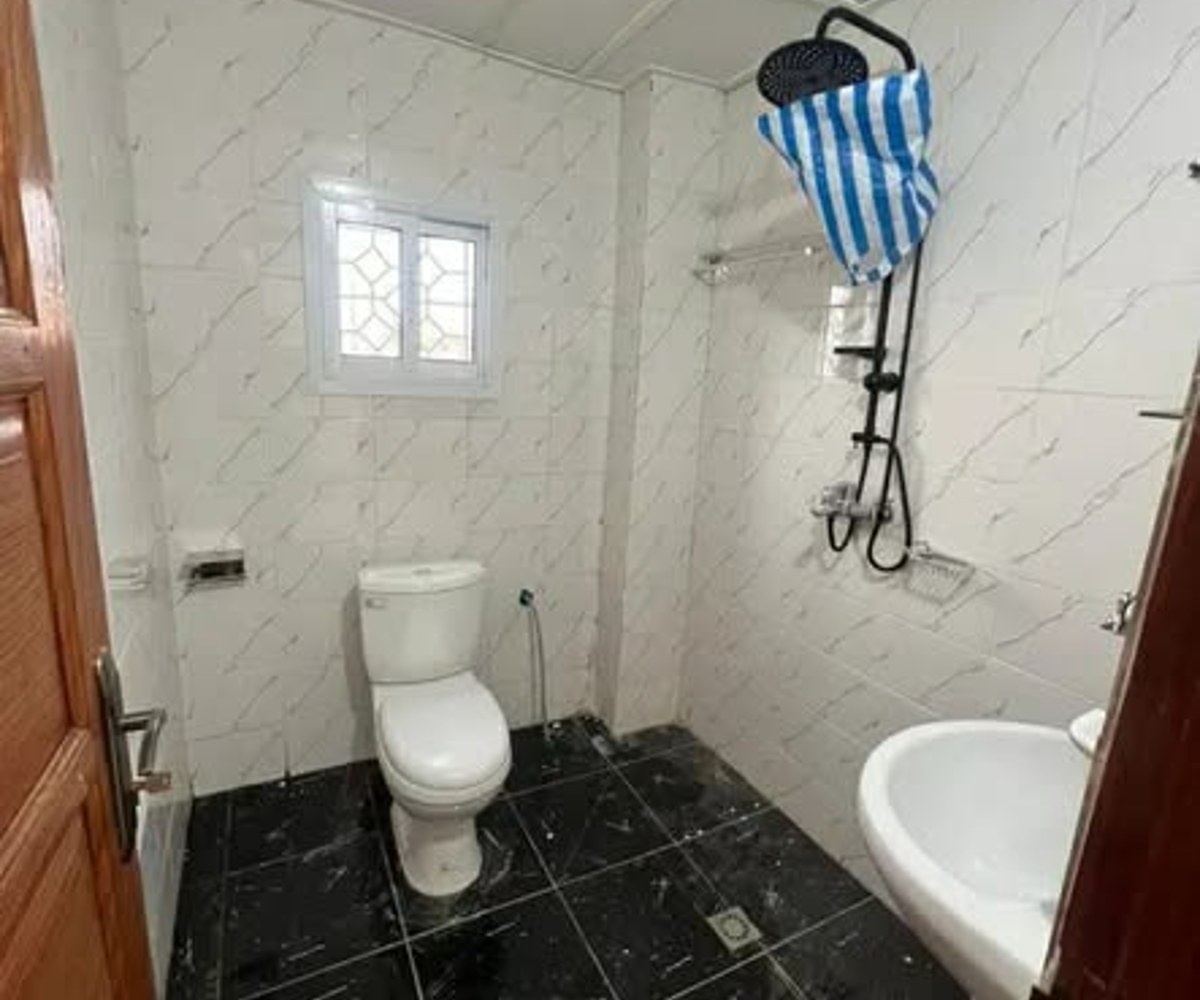 Studio VIP à Efoulan