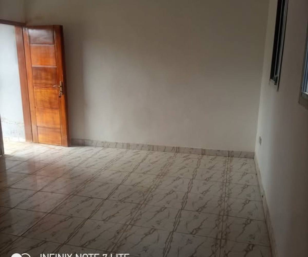 Appartement moderne à louer à Odza