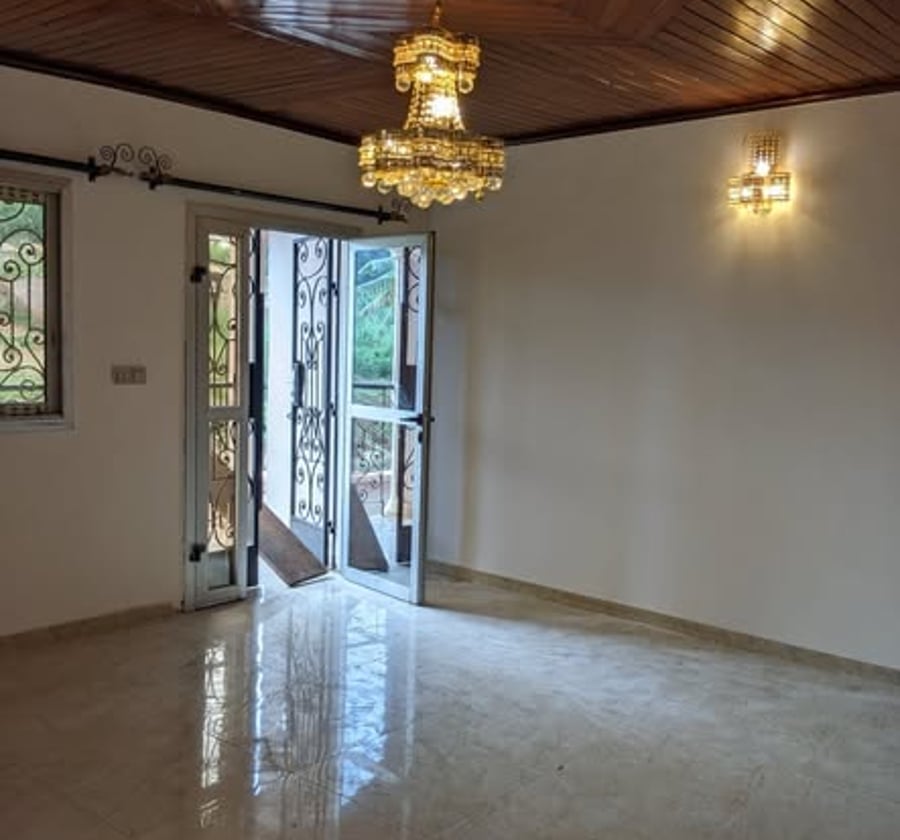 Appartement Haut Standing F3 - Awaé Escalier