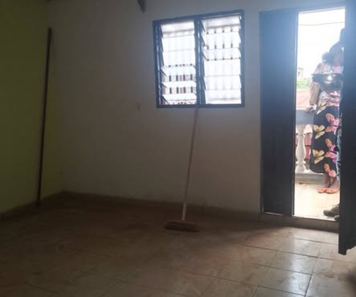Appartement 2 chambres à louer à Essomba