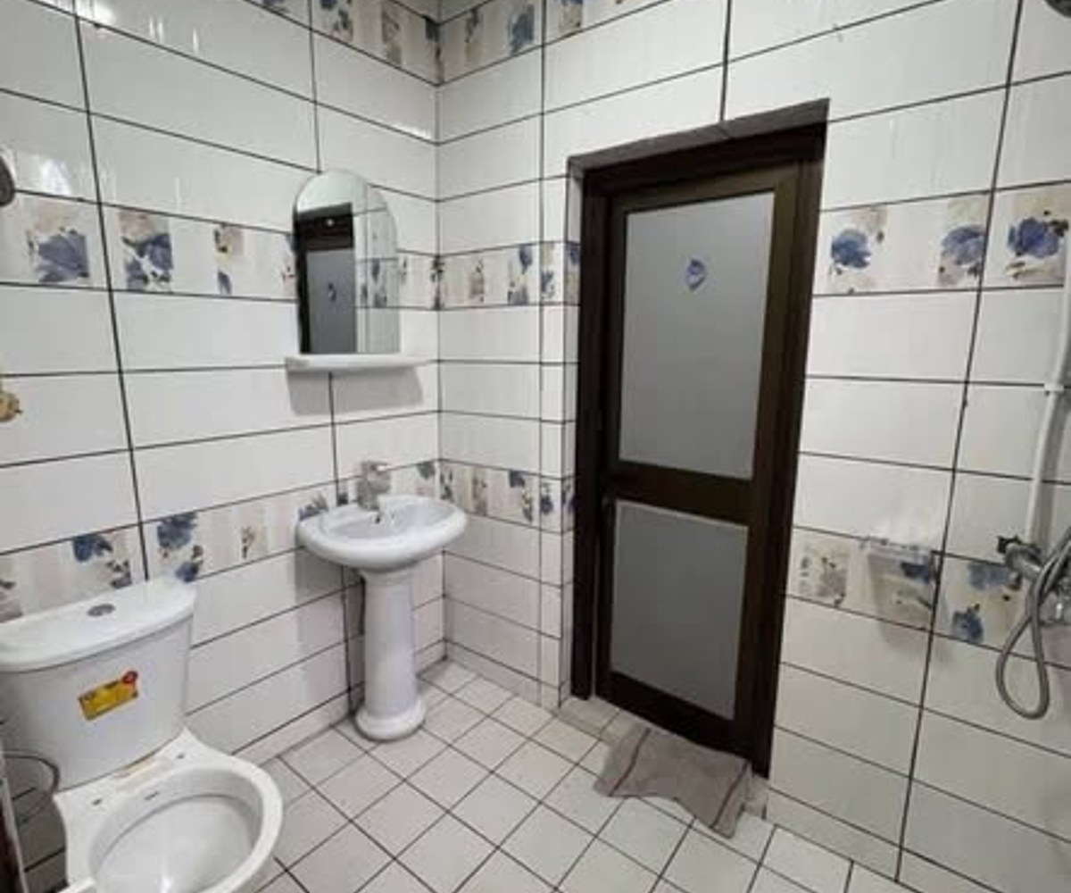 Villa 4 chambres à louer - Bonapriso, Douala