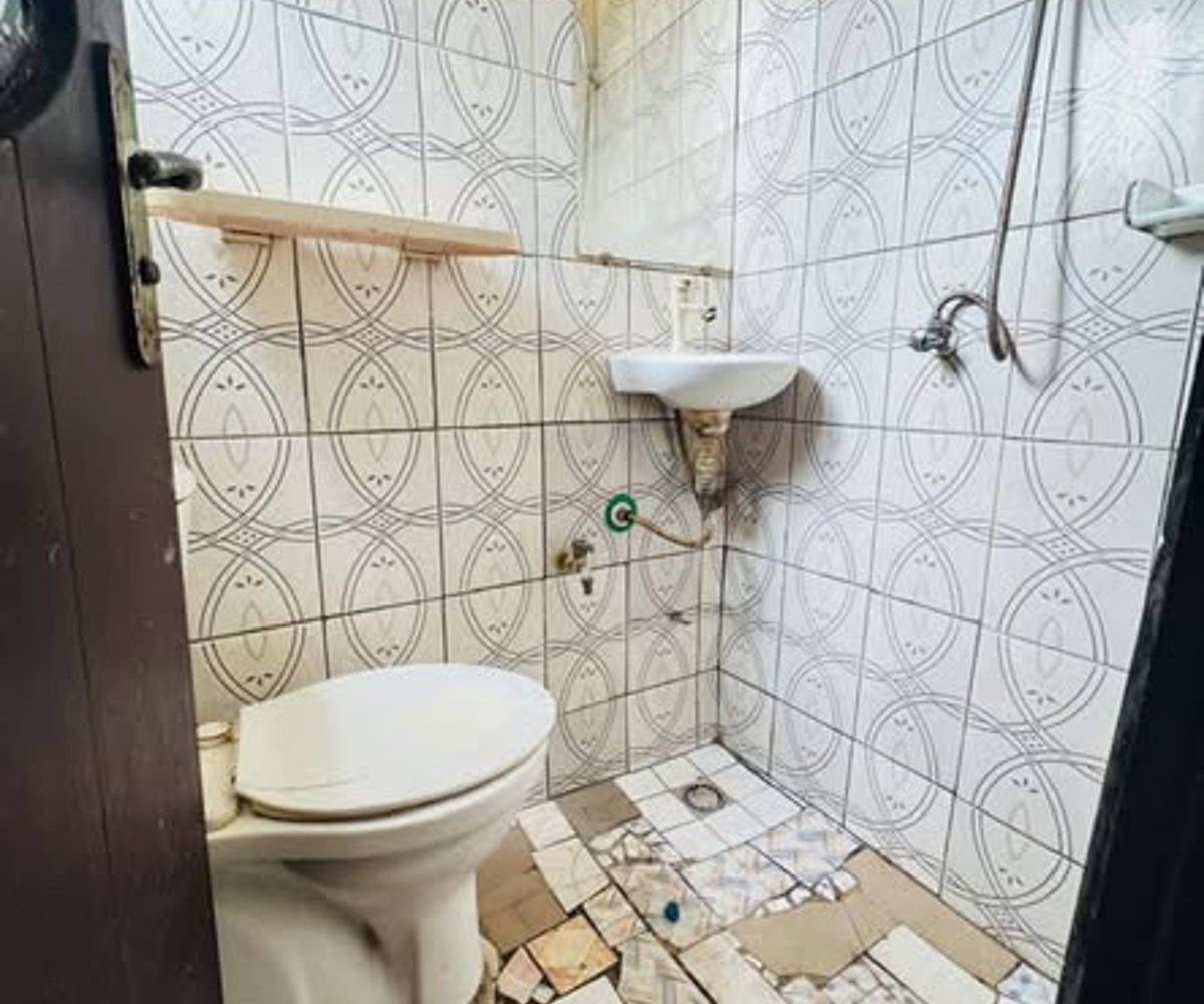 Chambre moderne 3 pièces – Sicacao, Douala