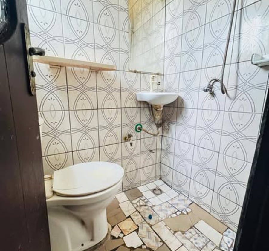 Chambre moderne 3 pièces – Sicacao, Douala