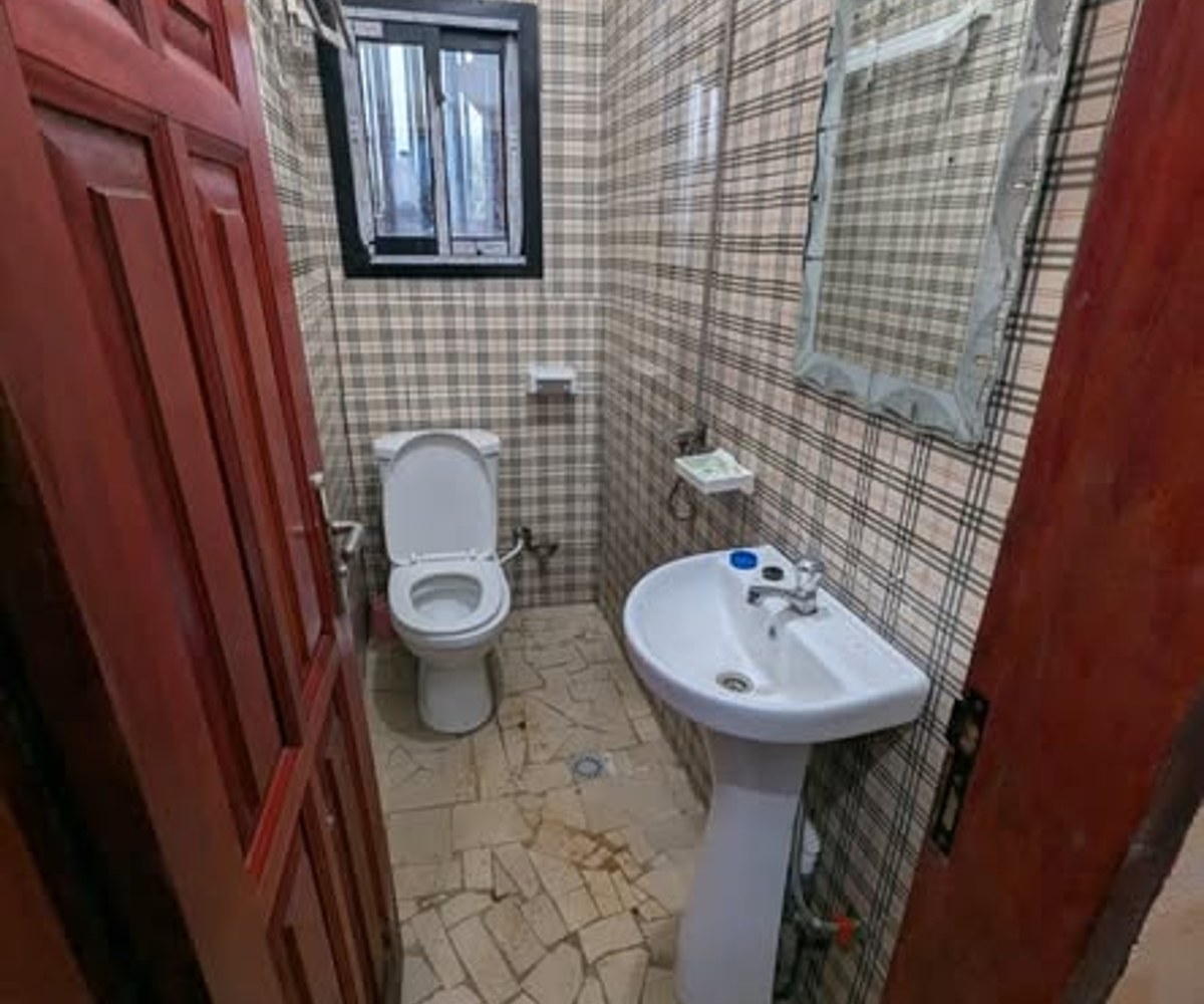 Studio moderne à louer à Ahala - Barrière