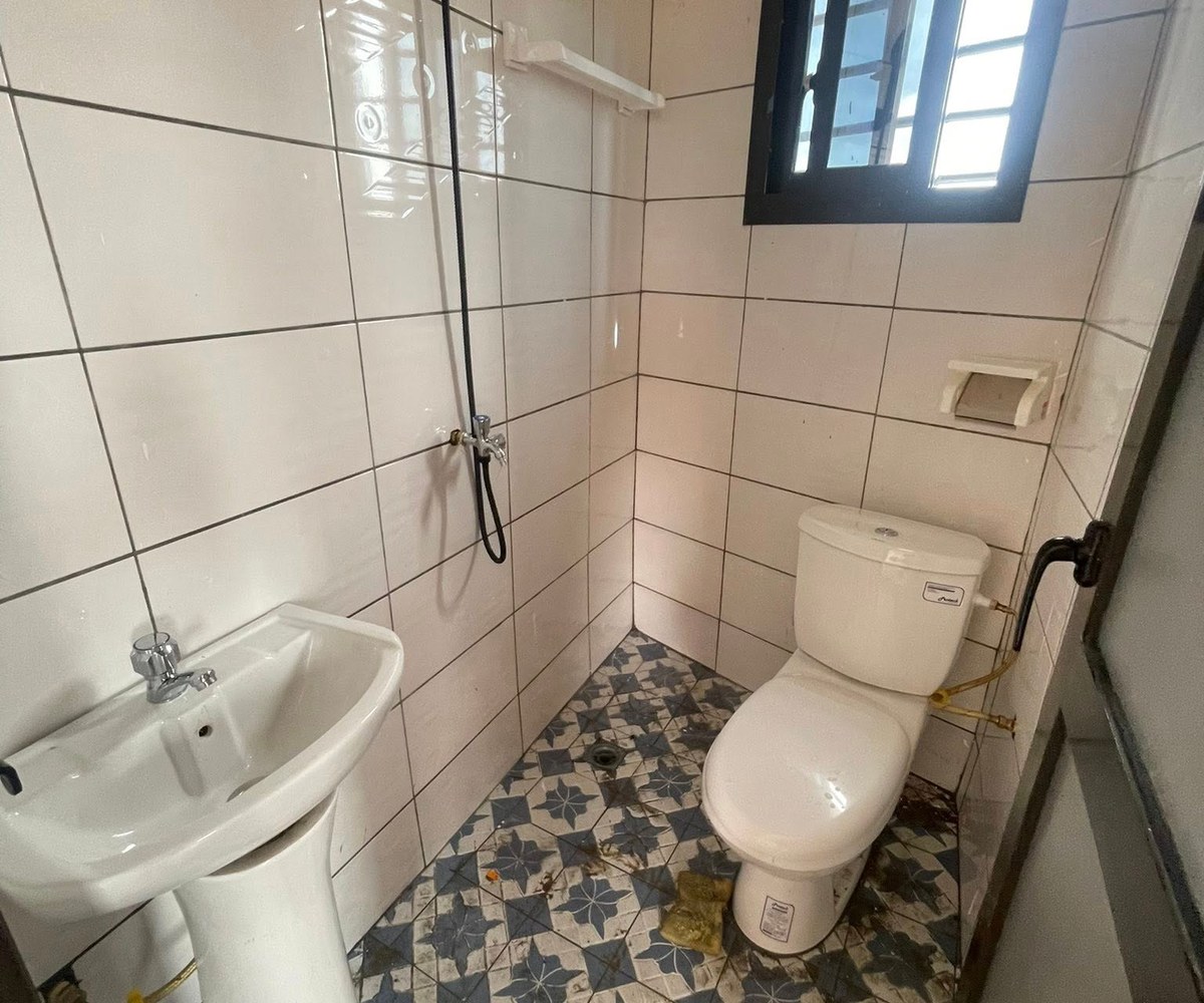 Chambre moderne à louer à Logbessou