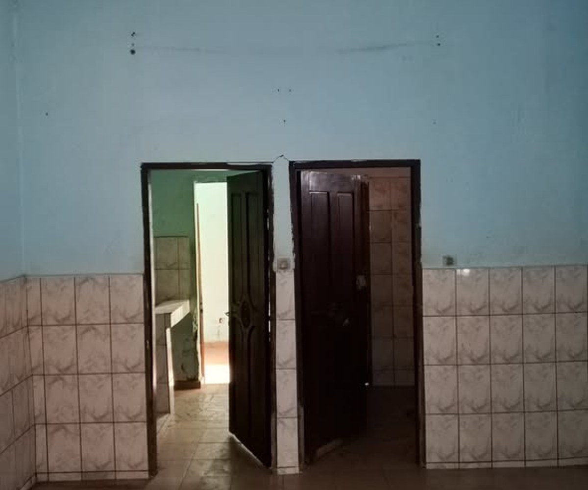 Studio moderne 4 pièces à louer à Ngousso