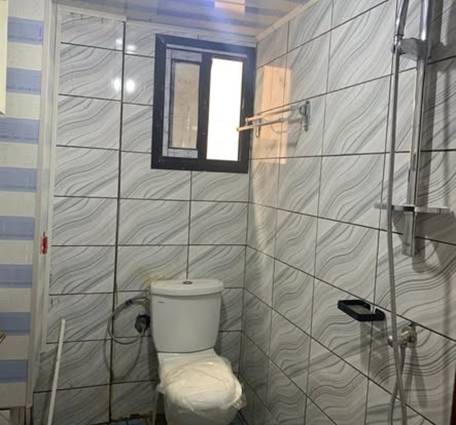 Studio moderne à louer - Makepe, Douala