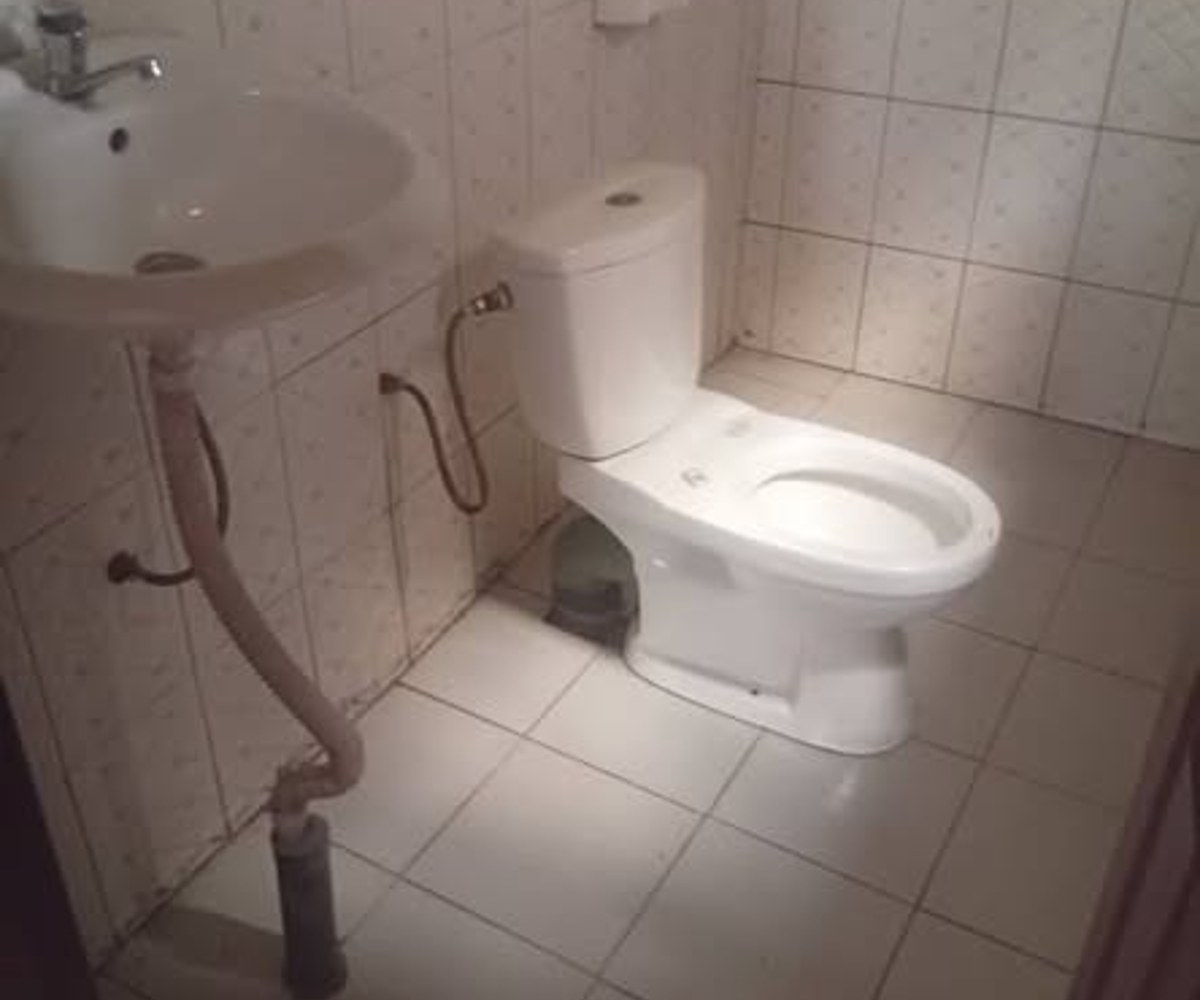 Studio moderne à louer à Nkoabang - Cho Cho