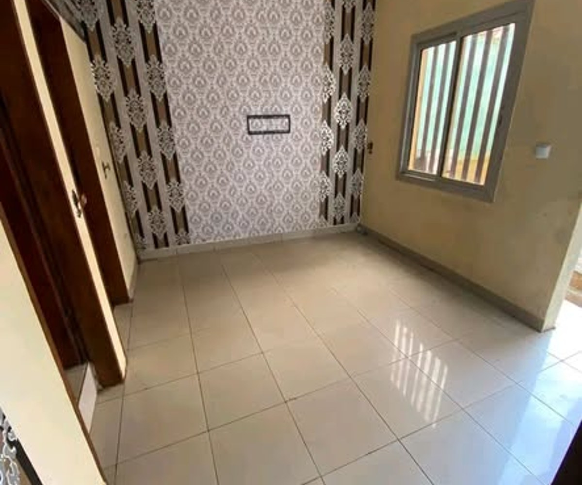 Studio à louer Ngousso - 50 000 FCFA/mois
