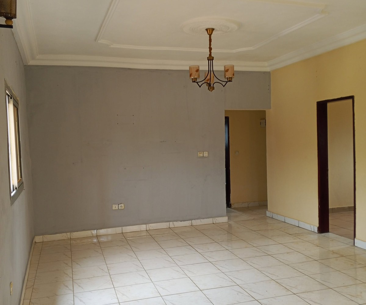 Vaste appartement moderne VIP à Ngousso