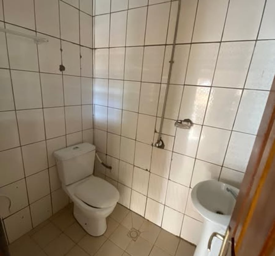 Mignon studio à Total Ngousso