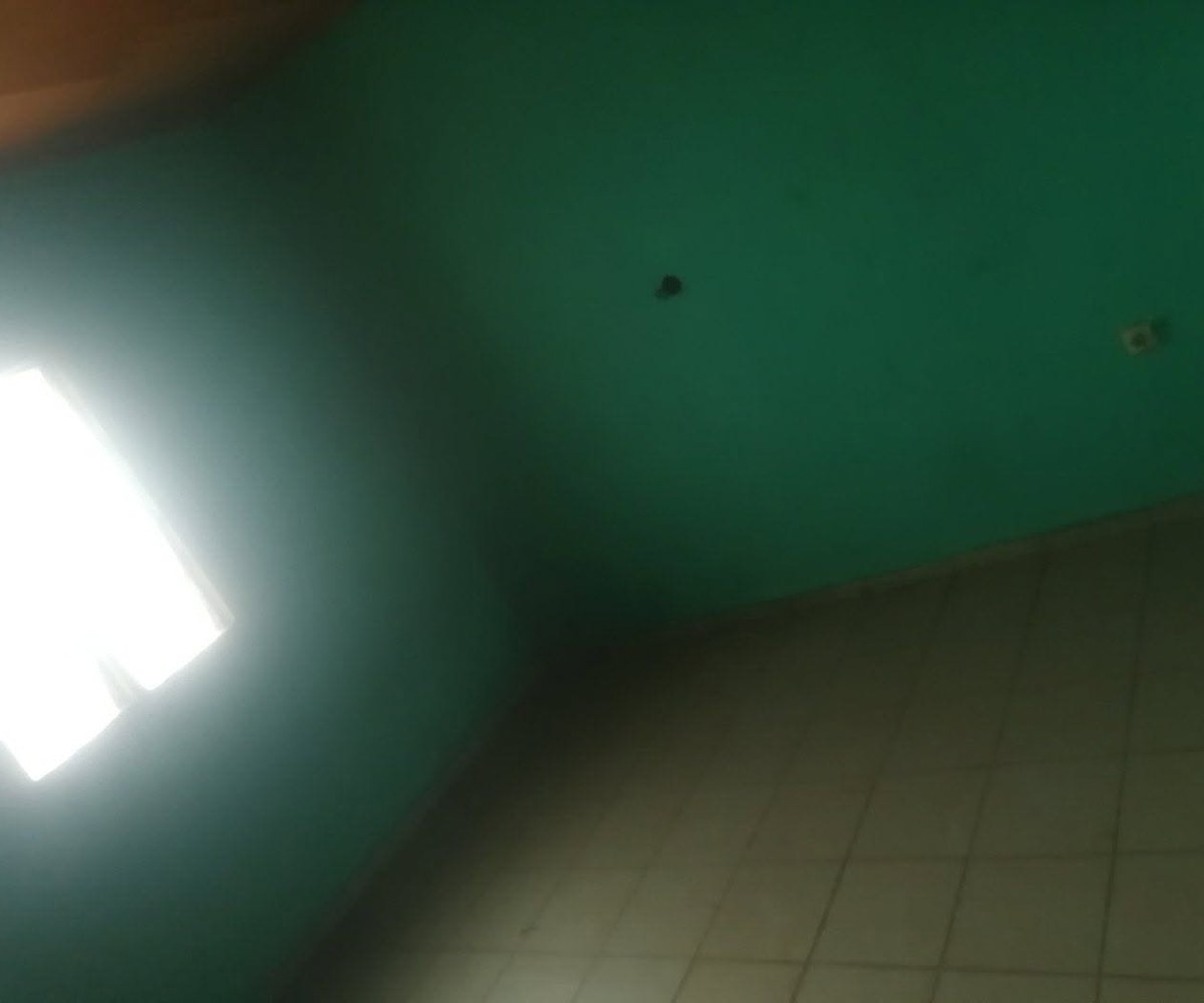 Studio moderne 3ème étage à Nkomo