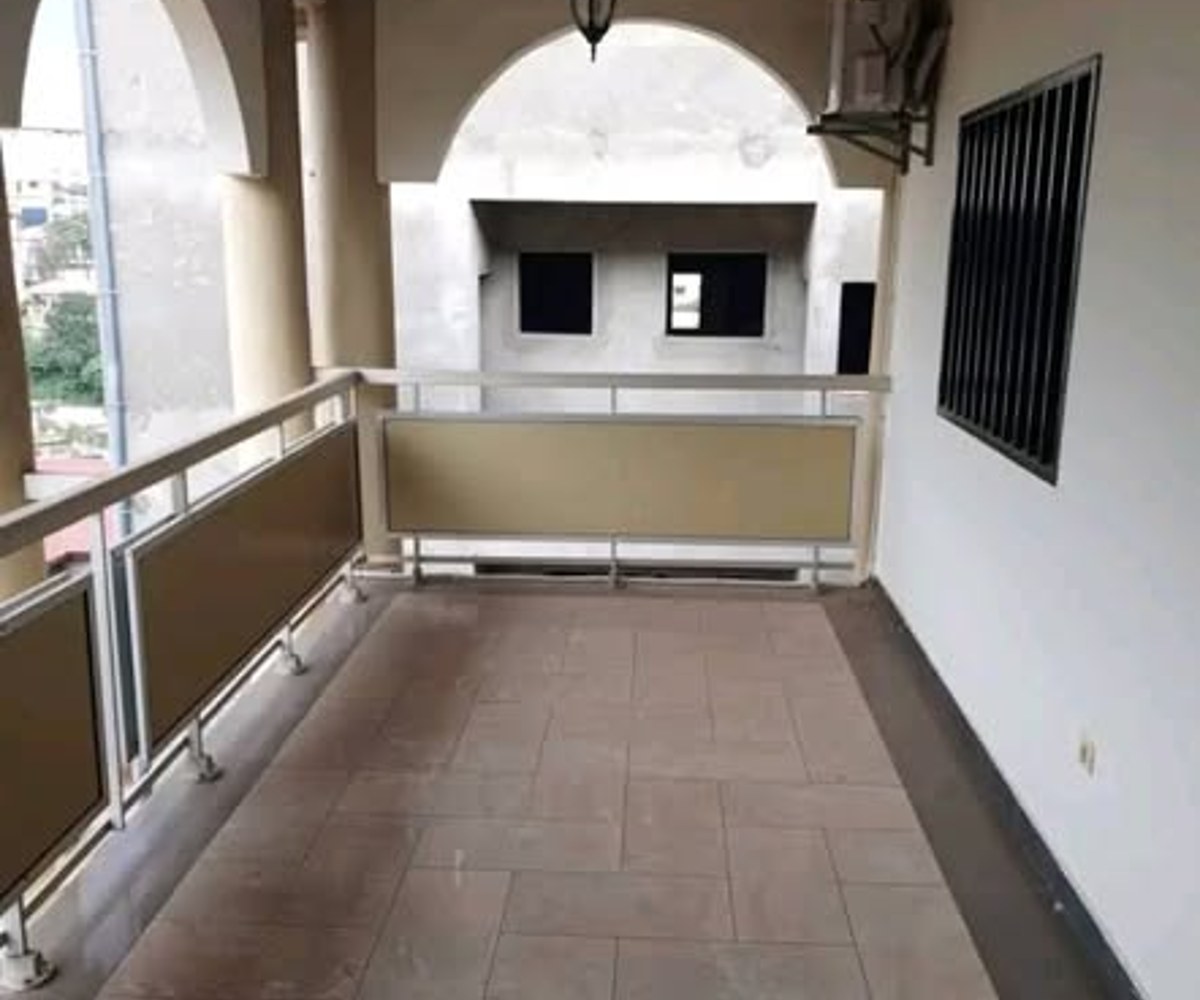 Appartement 4 chambres à louer à Yaoundé Fouda