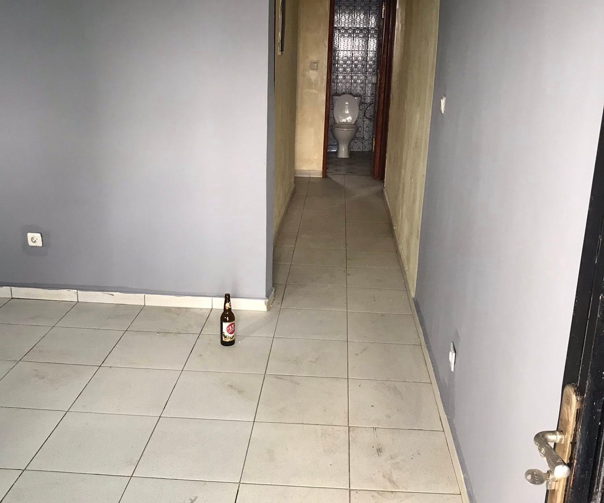Appartement à louer - Bonamoussadi - Garage Bonangang