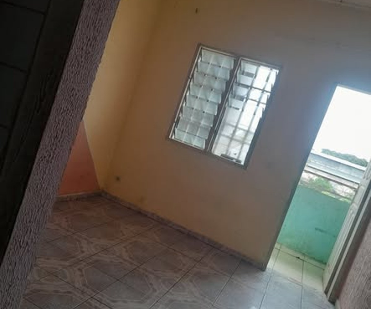 Chambre moderne à louer à Soa