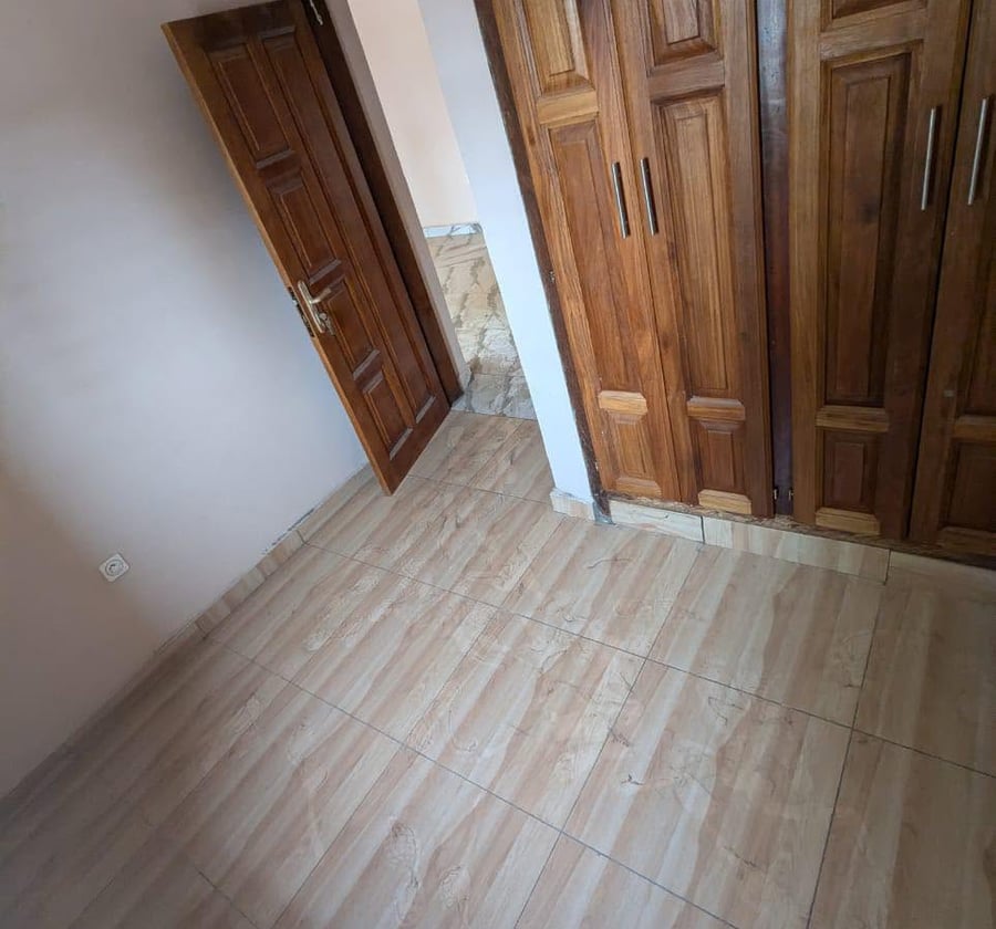 Studio moderne à louer – Bonabéri