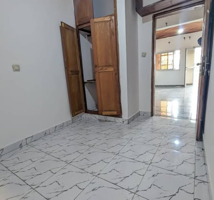 Appartement haut standing à louer à Logbessou