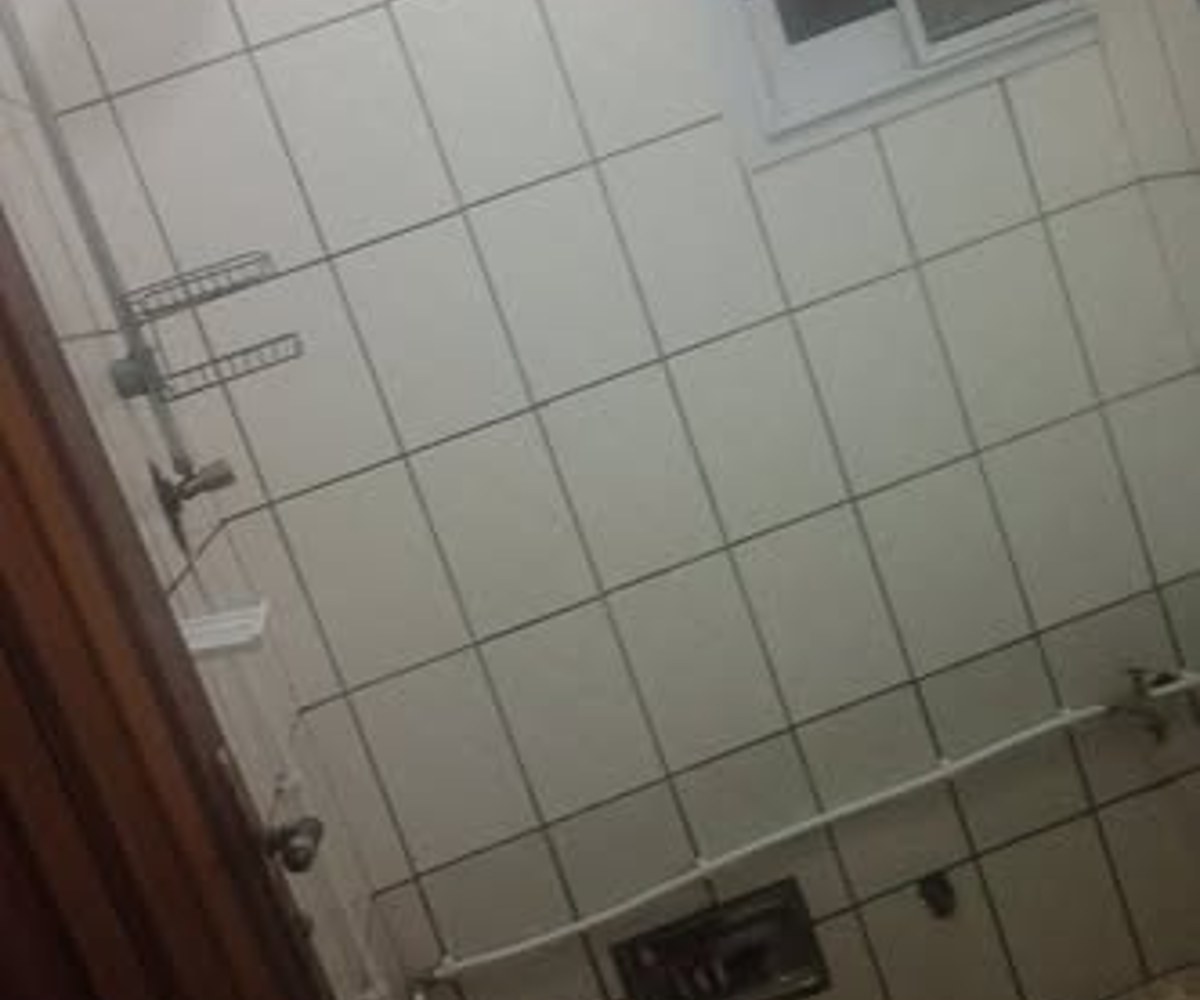 Studio staffé à Awae Carrière - 70 000 FCFA/mois