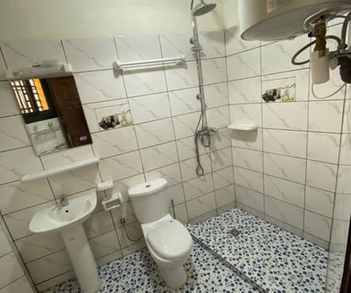 Appartement VIP neuf à Titi Garage