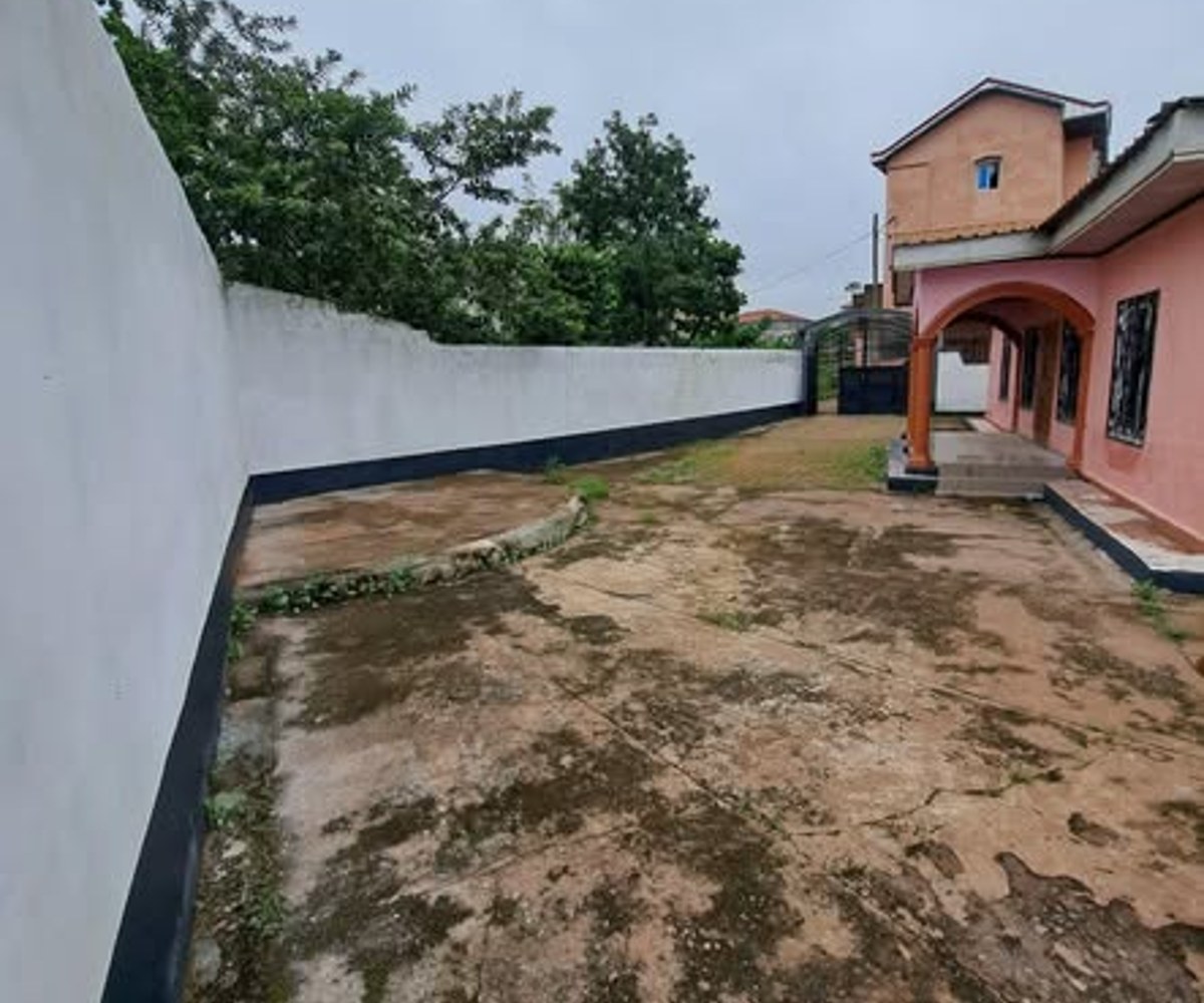 Villa moderne à louer - Odza (Happy)