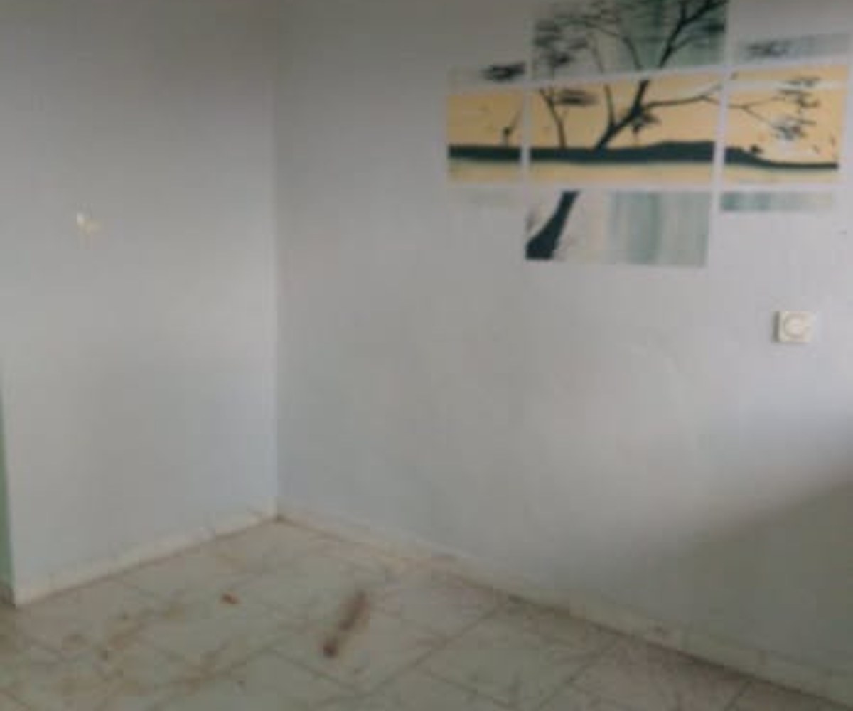 Chambre moderne à louer à Nkoabang