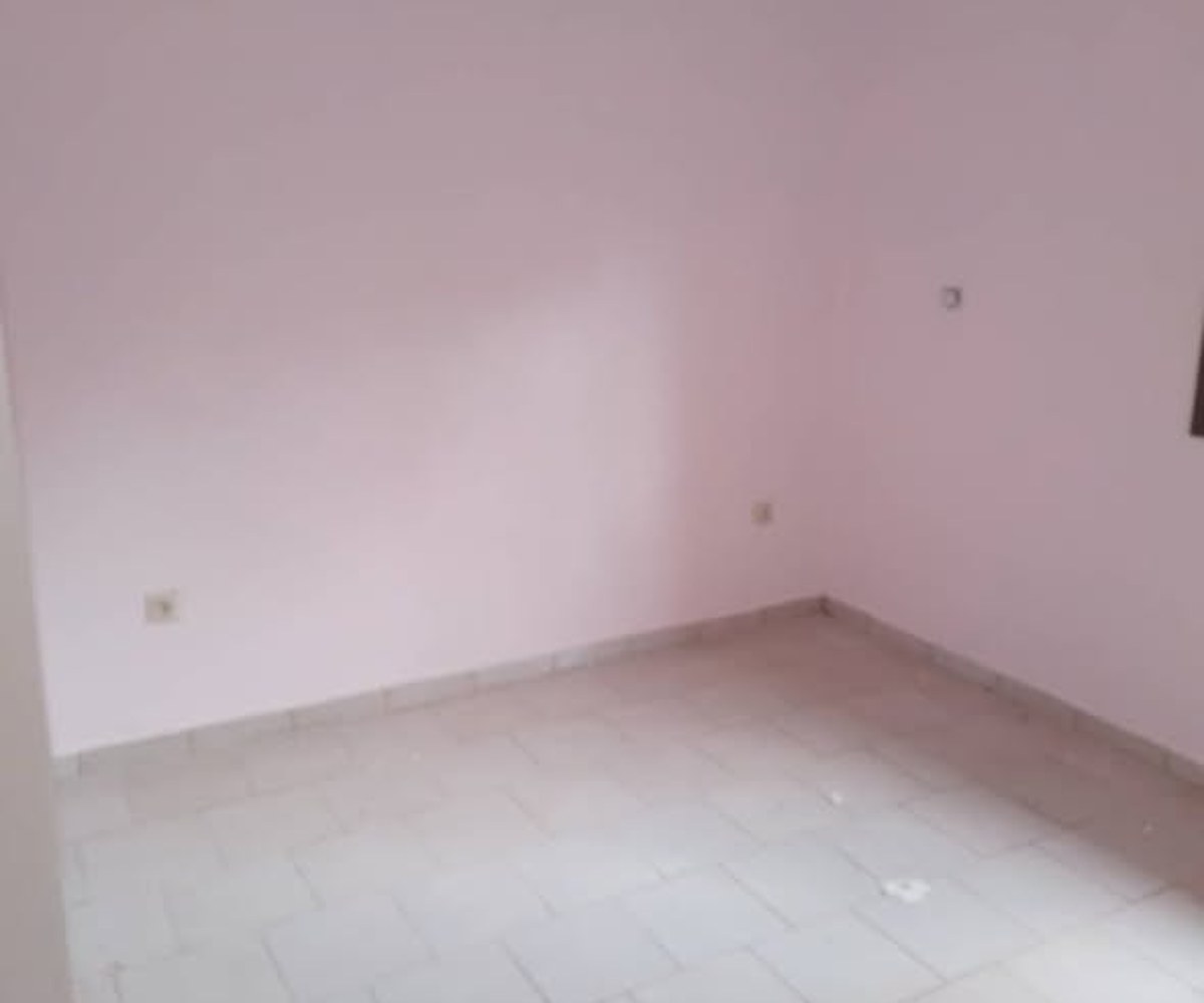 Appartement moderne à louer à Nkolmesseng - 70 000 XAF