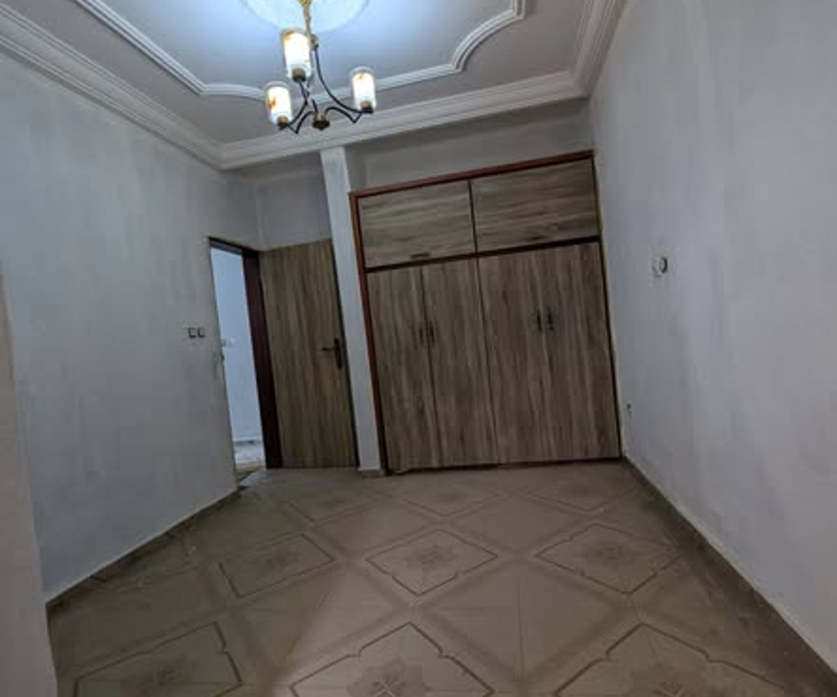 Appartement moderne à louer - Odza Petit Marché, Yaoundé