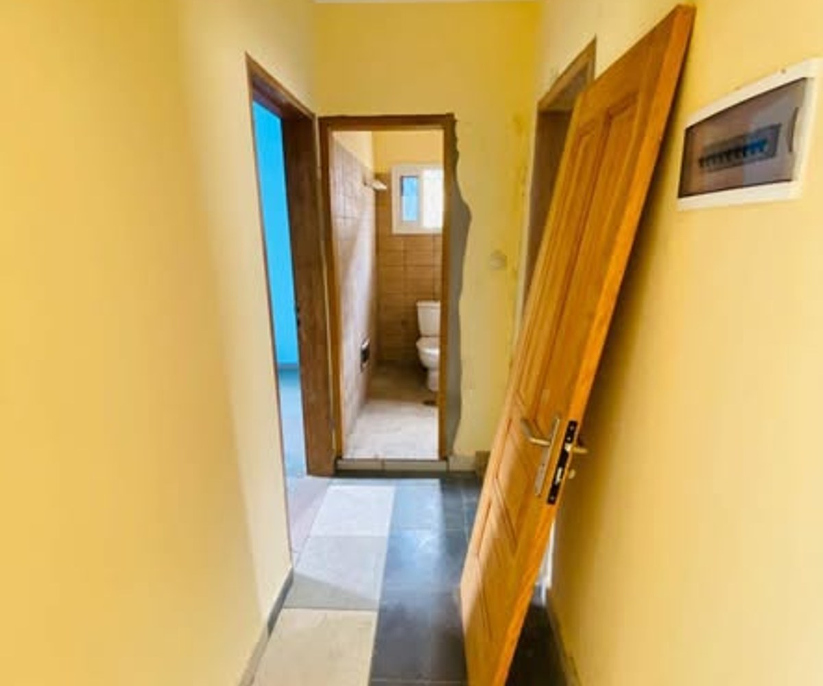 Appartement 2 chambres à louer à Logbessou