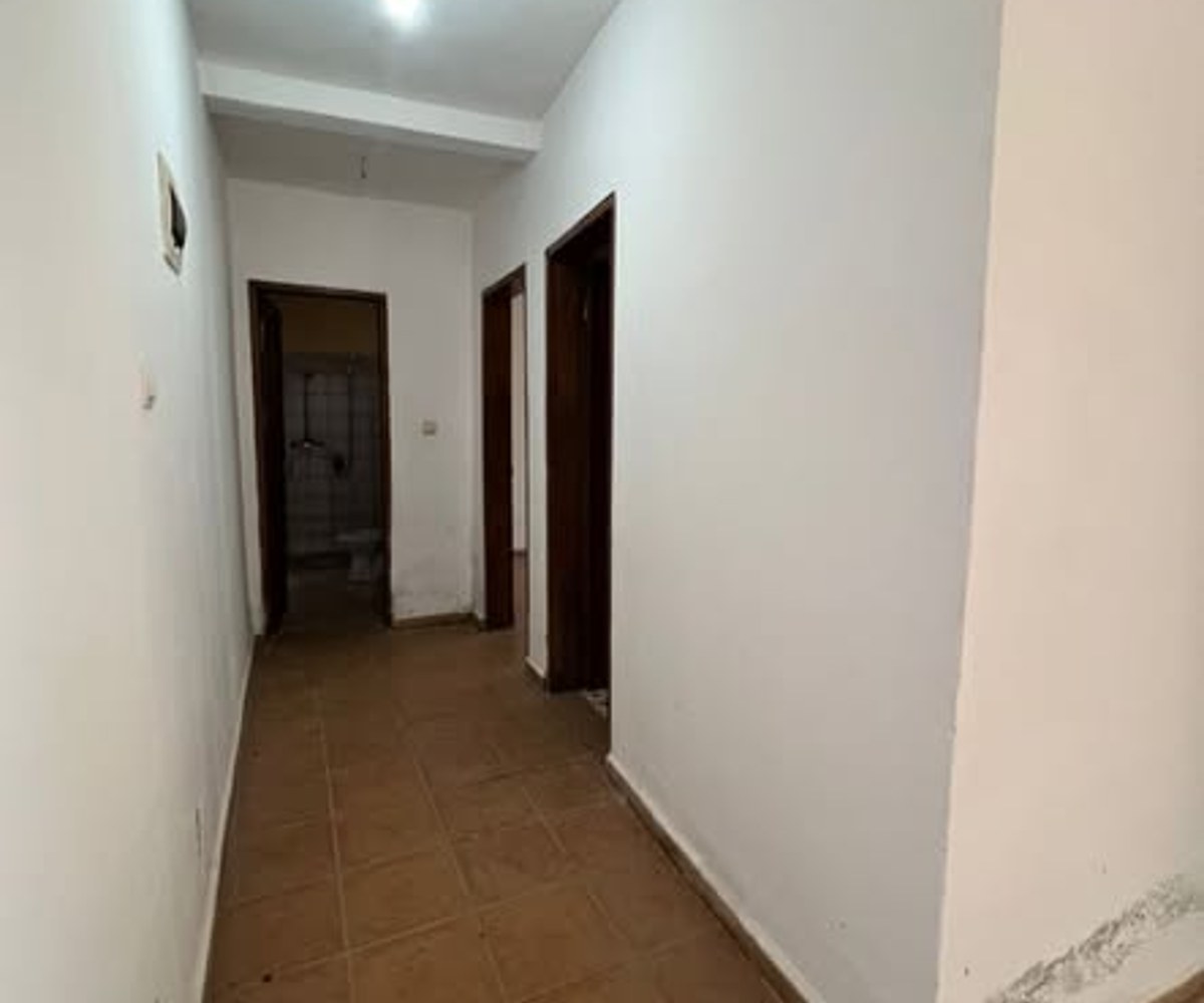 Vaste studio moderne à louer – Ngousso (derrière la chapelle)