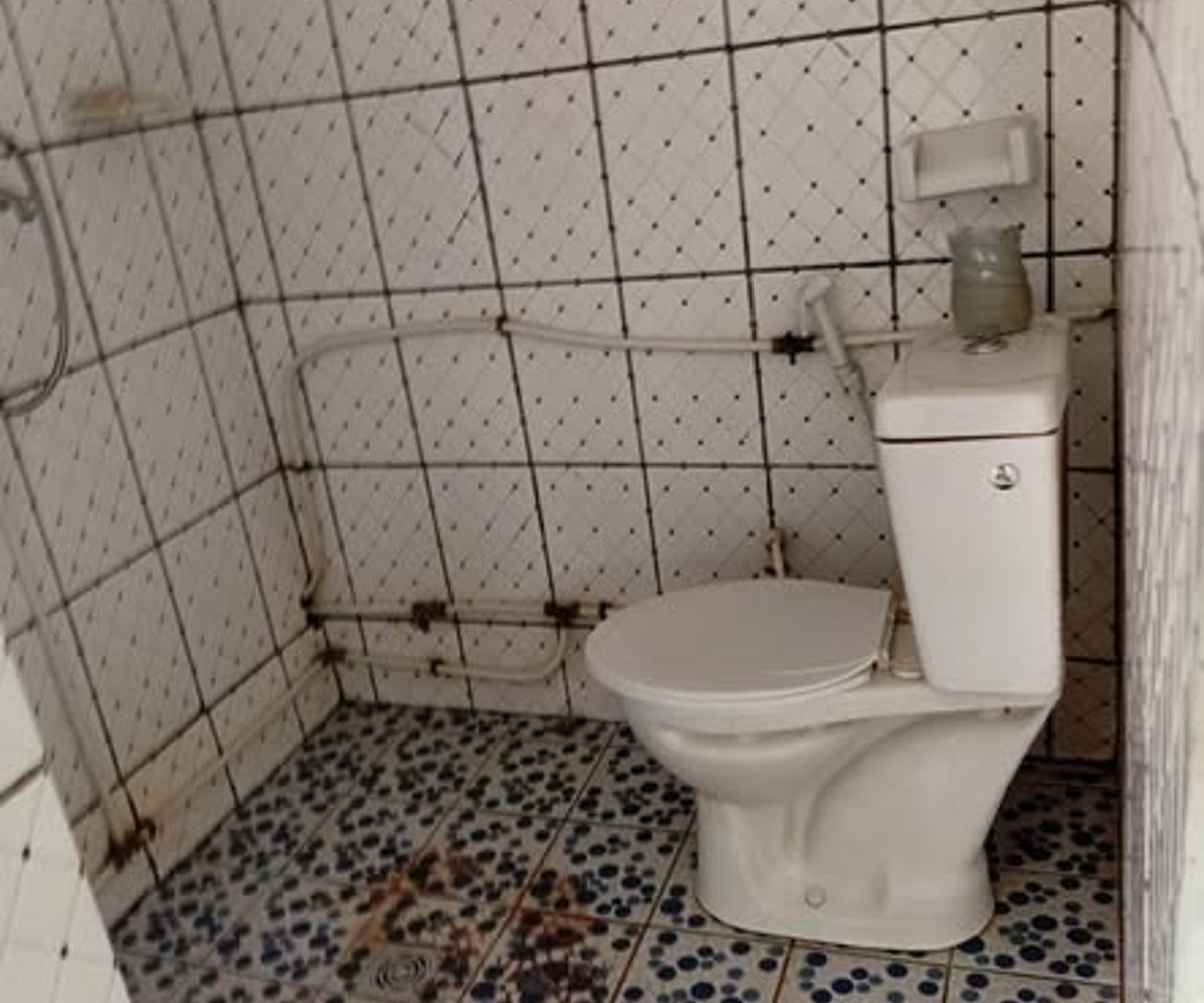 Vaste chambre moderne à Ahala Barrière