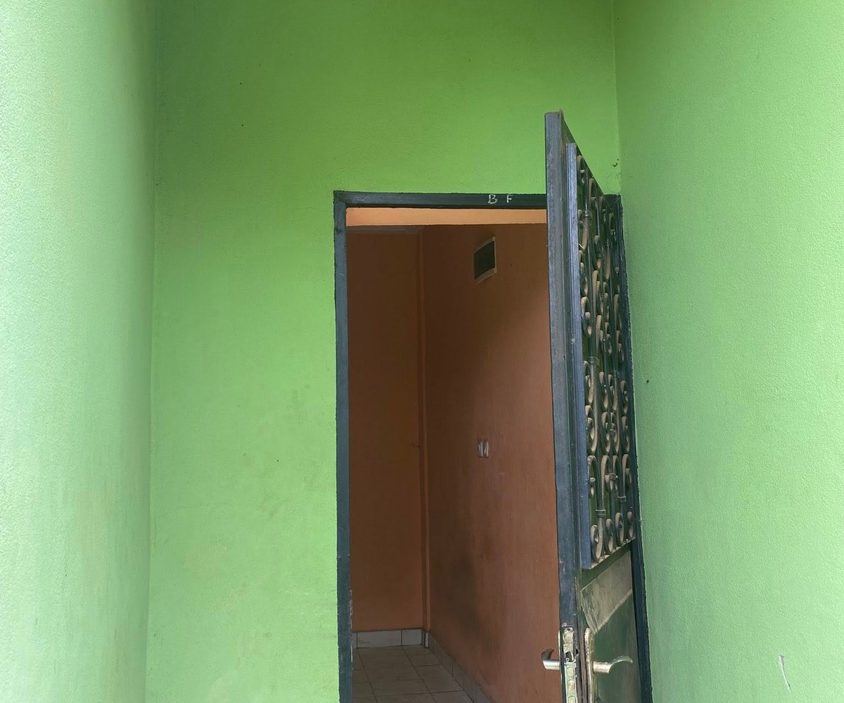 Chambre moderne sécurisée - Carrefour OPEP - 35 000 FCFA/mois