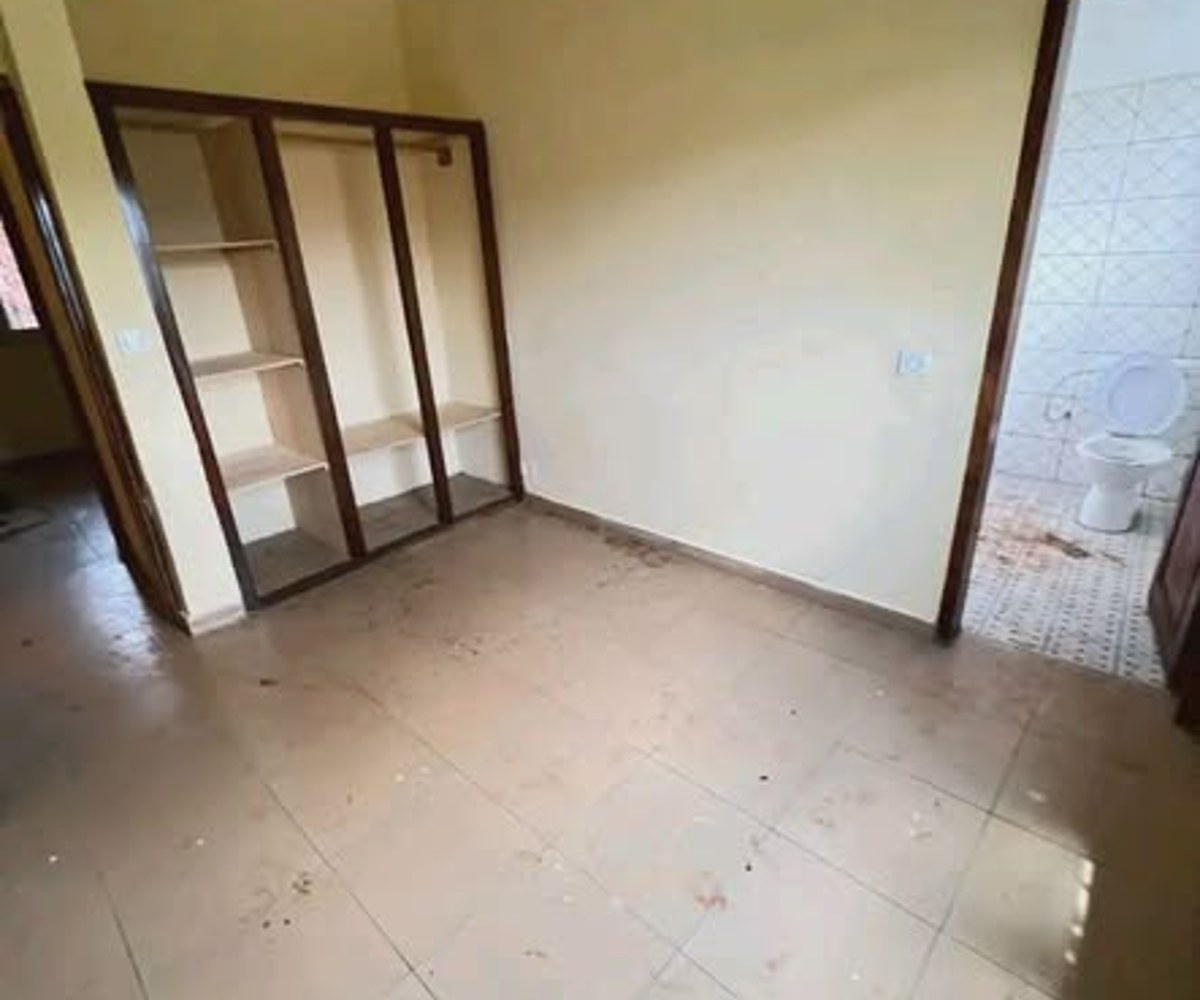 Appartement 3 chambres à louer à Nkozoa