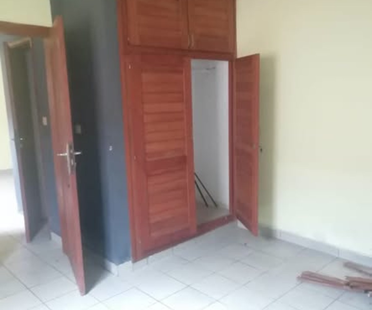 Studio à louer à Odza - Yaoundé