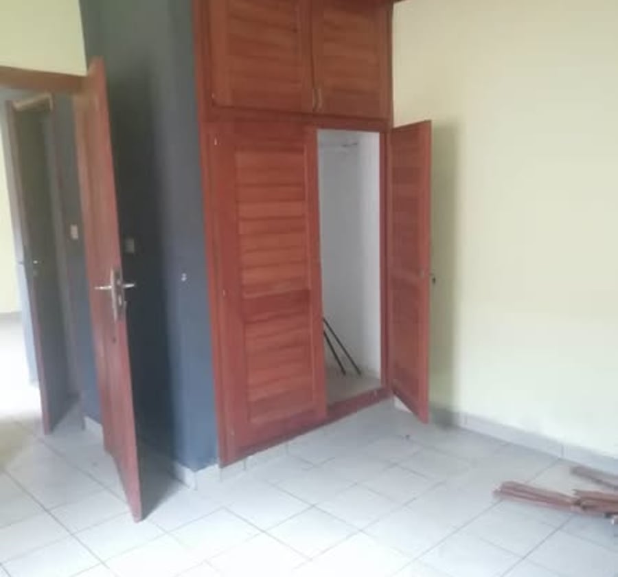Studio à louer à Odza - Yaoundé