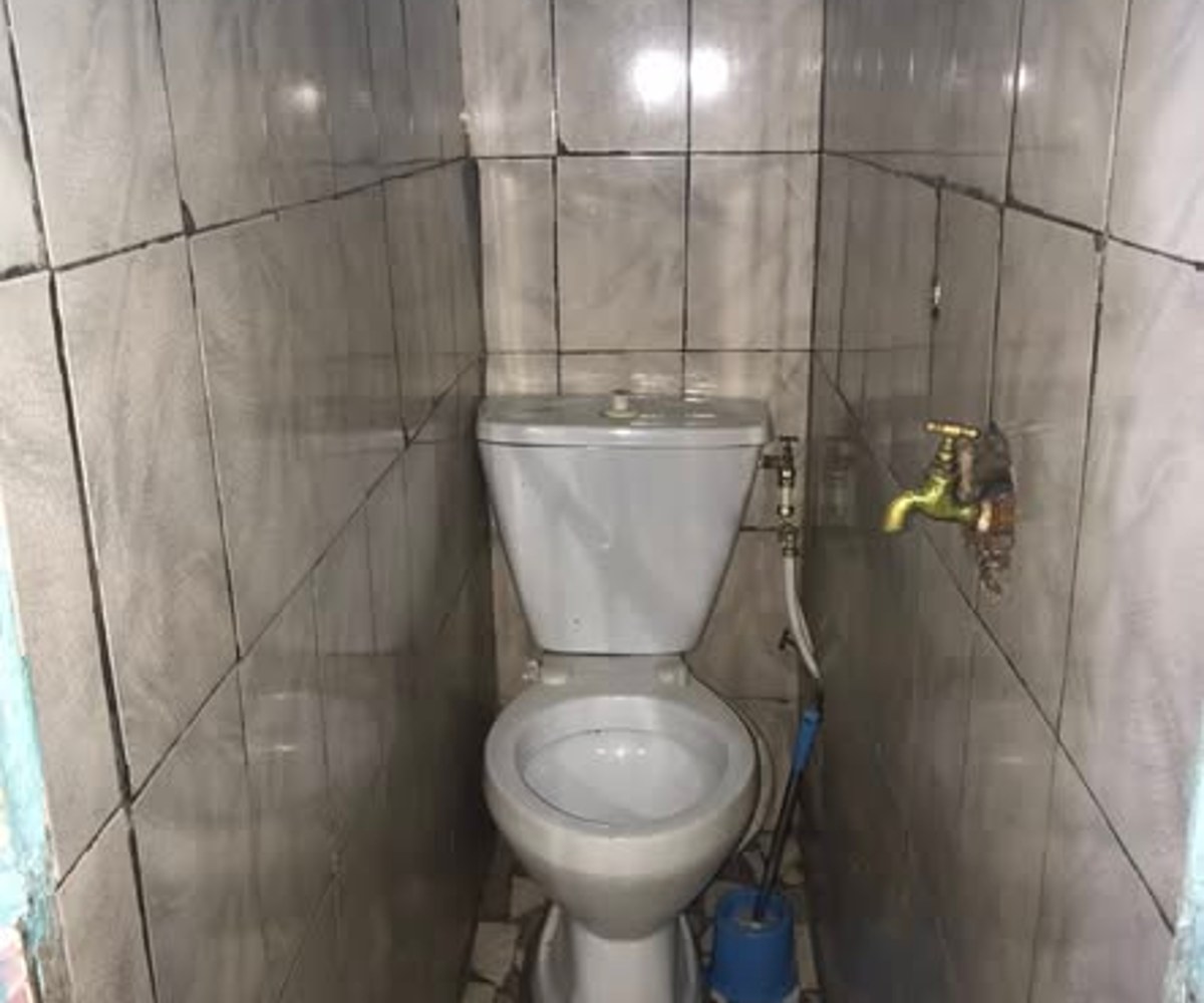 Chambre moderne à école de poste, Ngoa-Ekele