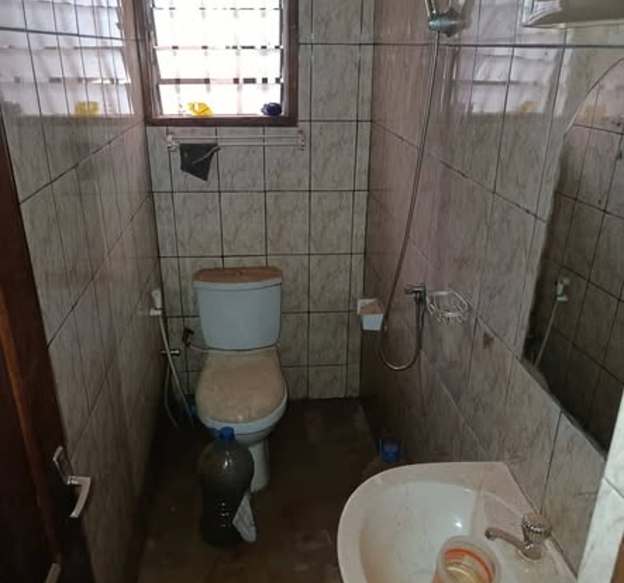 Chambre moderne à louer à Olembe