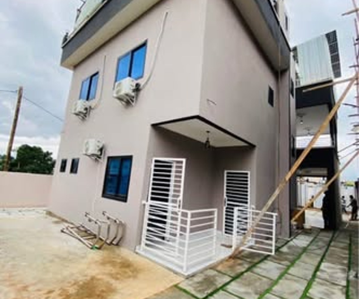 Duplex haut standing à vendre – Odza Cité de la Paix