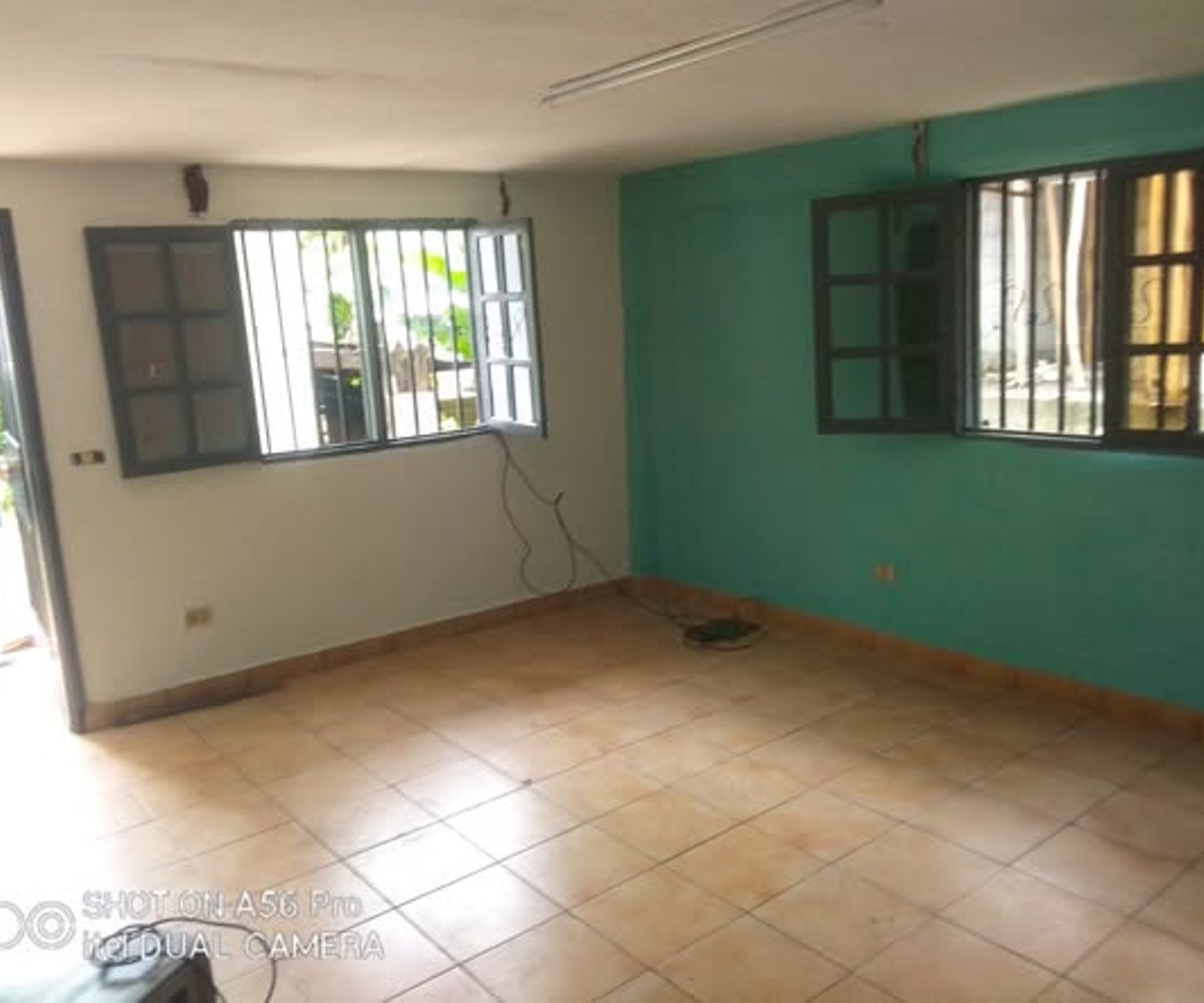 Appartement 2 chambres à Logpom - 75 000 FCFA