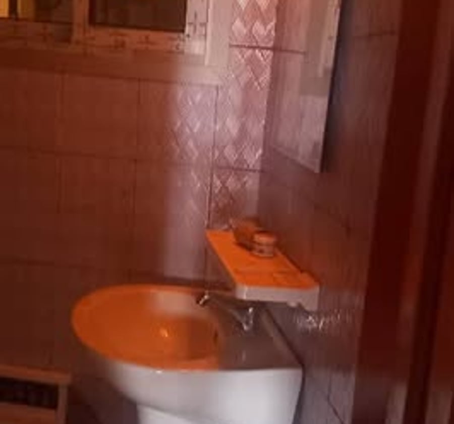 Vaste appartement moderne 2 chambres - Nkozoa