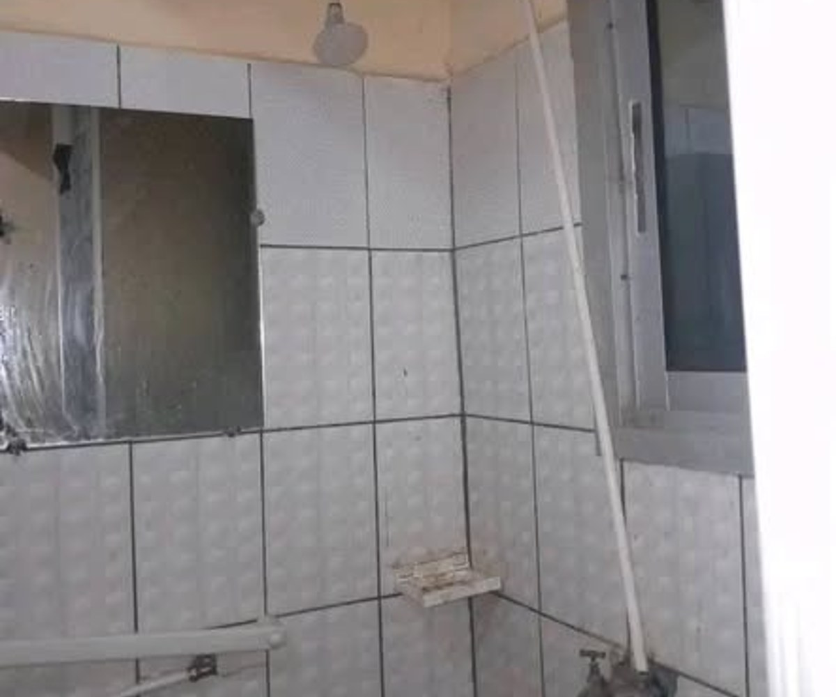 Chambre moderne 3 pièces à louer à Mvog-Betsi
