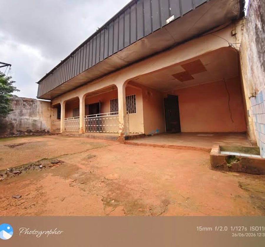 Villa à louer - Essos, Yaoundé