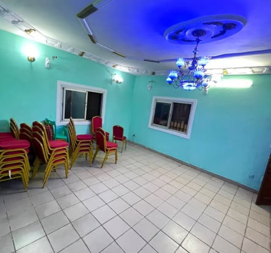 Appartement moderne à louer - Biyem-Assi Acacia