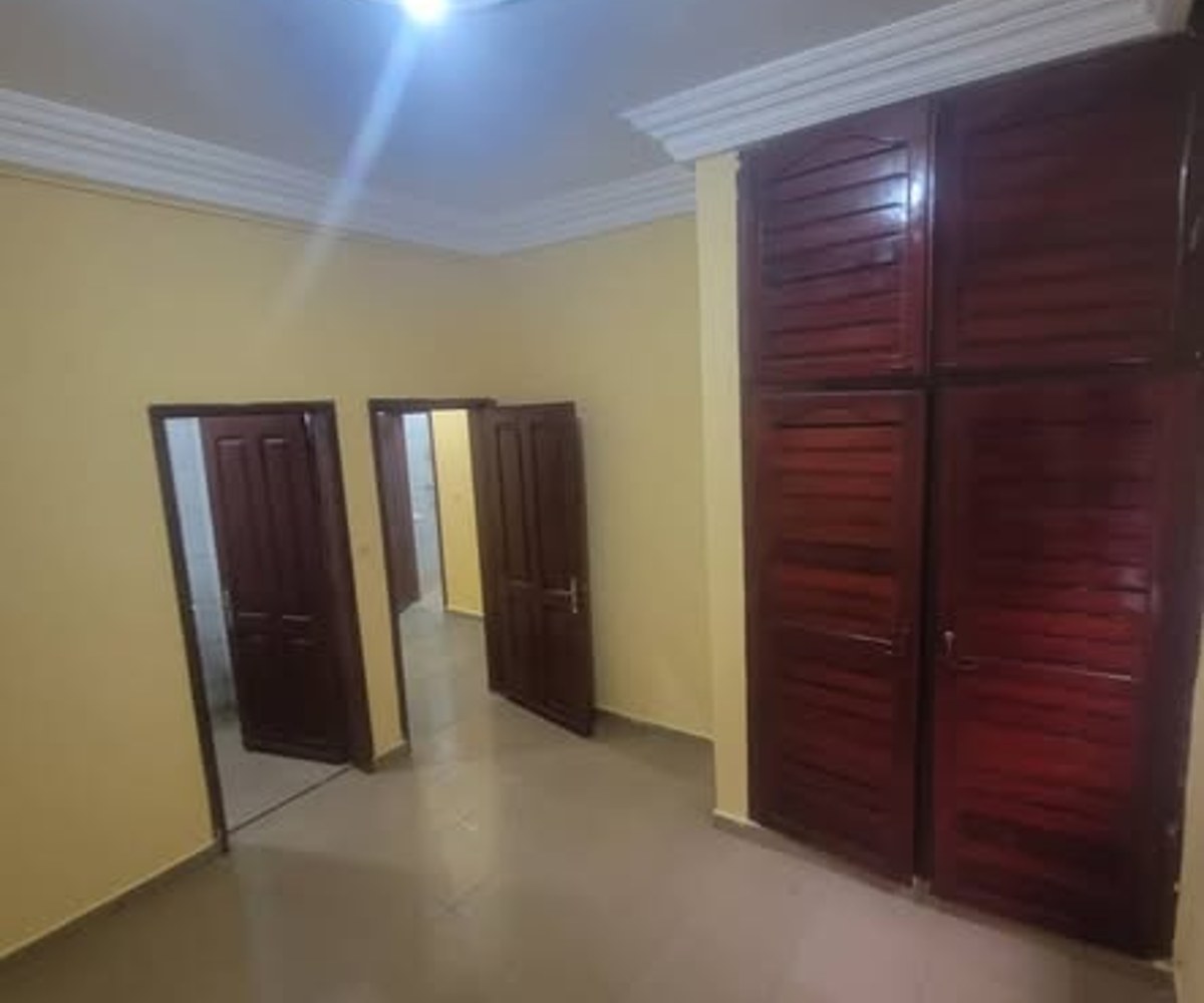 Vaste appartement VIP à Ngousso