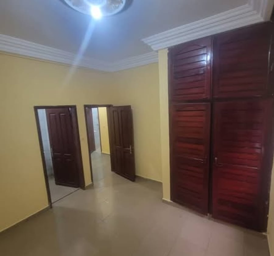 Vaste appartement VIP à Ngousso