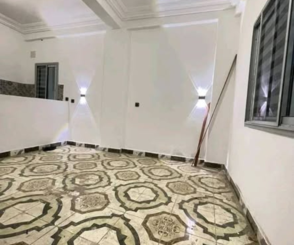 Chambre moderne à Bonamoussadi Rond-point Maetur