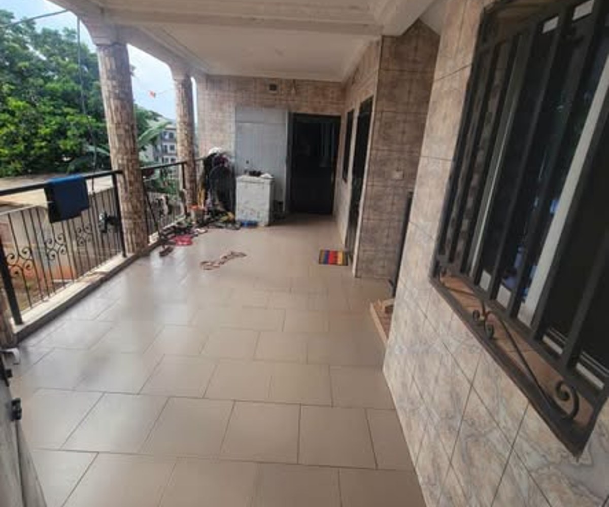 Studio à louer à Fourgerol, Yaoundé