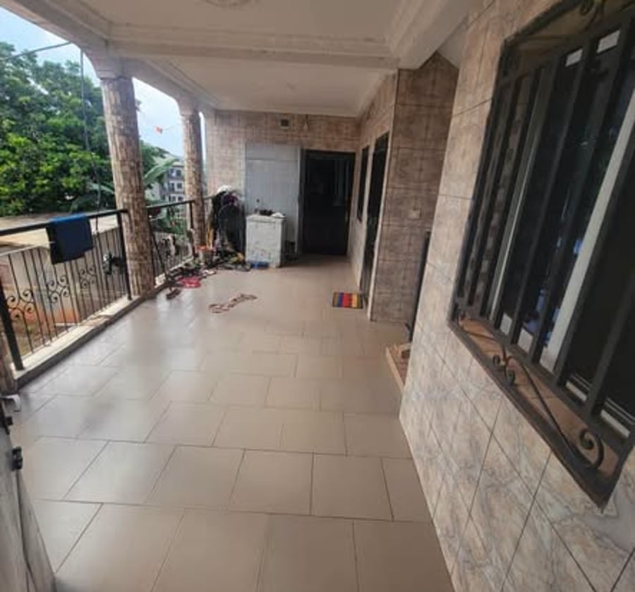 Studio à louer à Fourgerol, Yaoundé