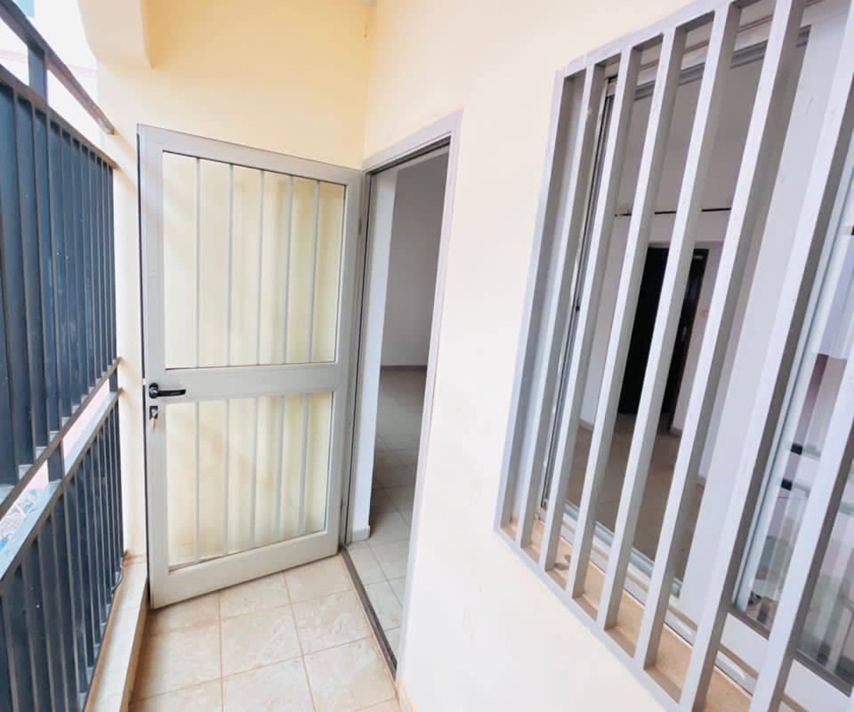 Studio moderne à Biyem Assi Jouvence