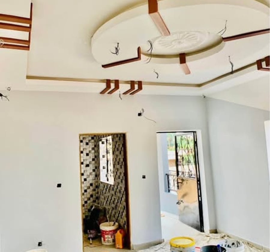 Studio moderne à Biyem-Assi Acacia