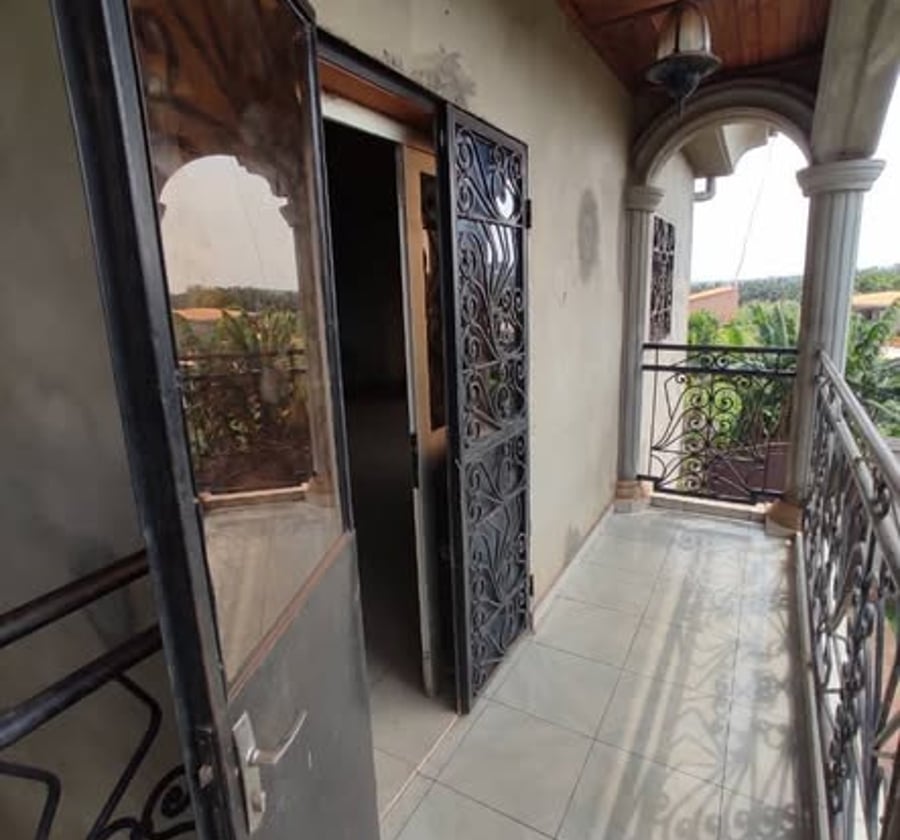 Appartement à louer - Nkolanga (près d'Awae Escalier) - 75 000 FCFA/mois